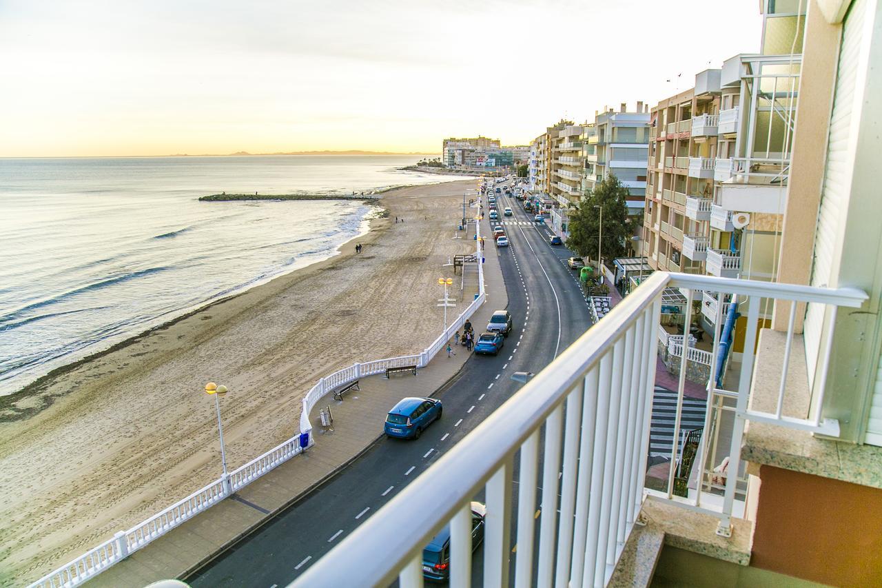 Homely Apartments Playa De Los Locos Torrevieja Dış mekan fotoğraf
